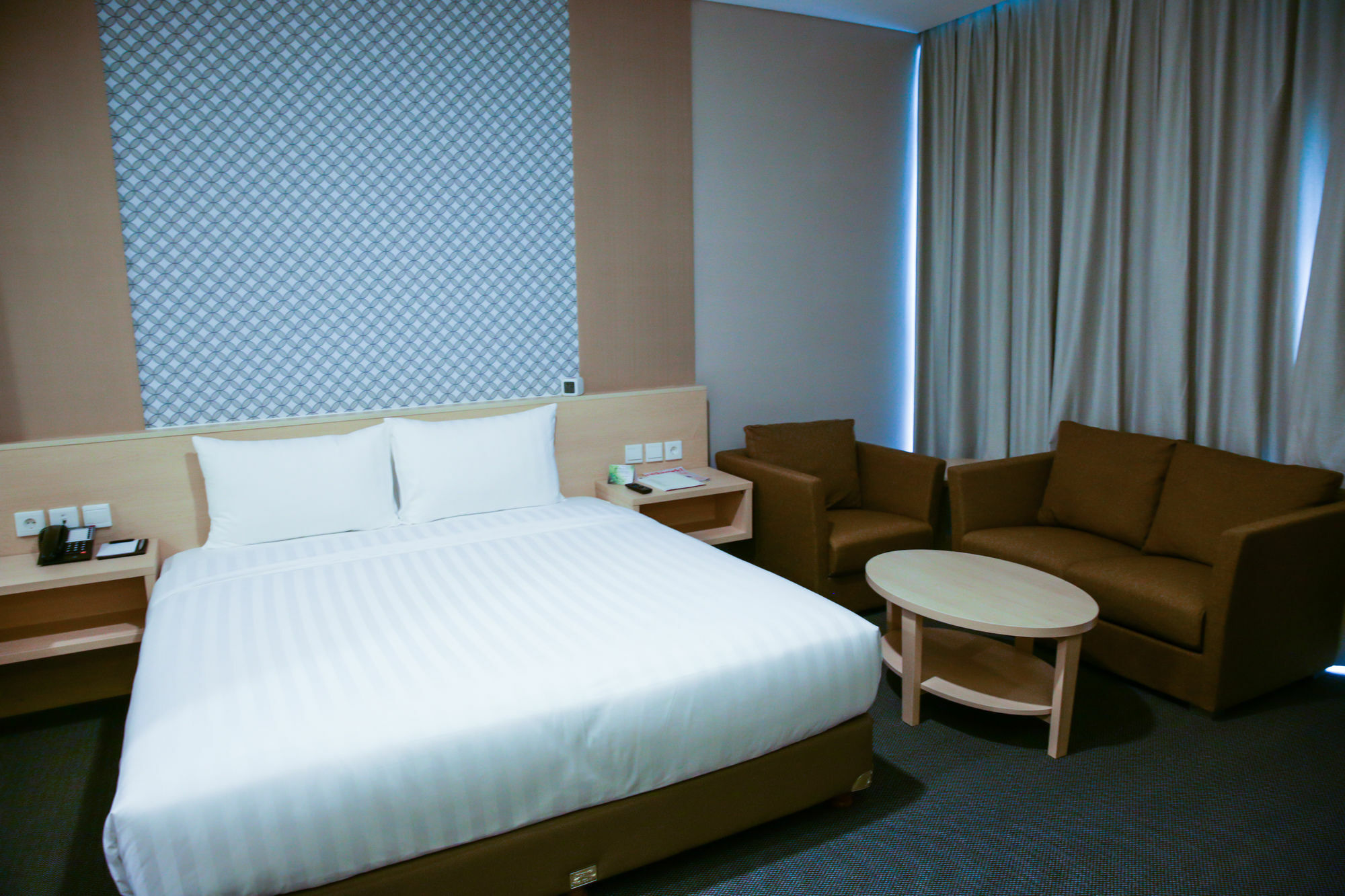 Gtv Hotel Cikarang Exterior photo